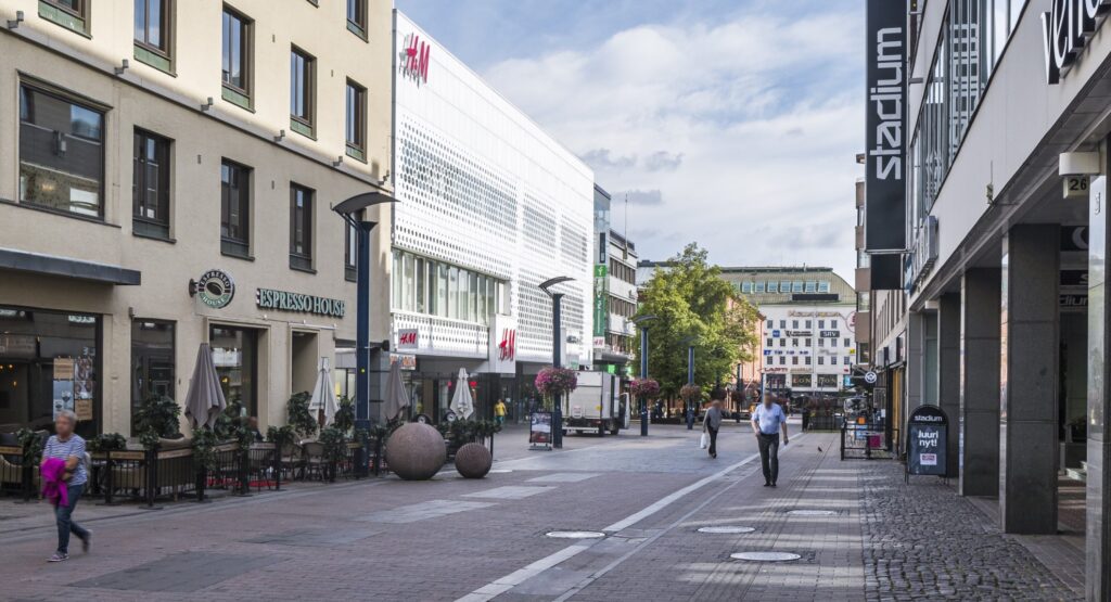 kauppakadun kiinteistön julkisivu