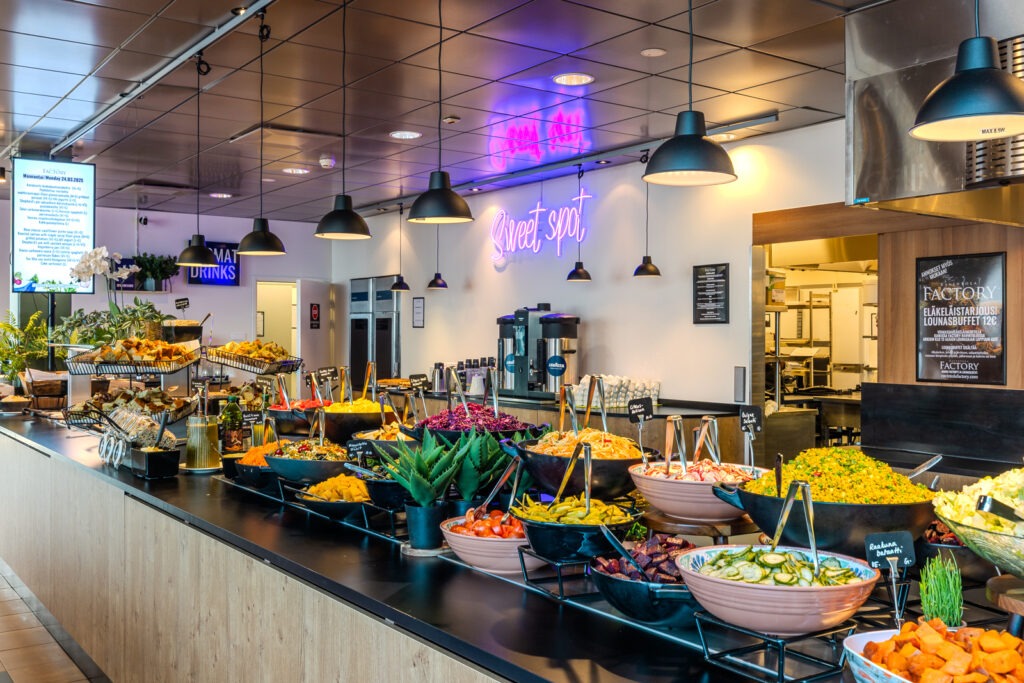 gate8 ravintolan buffetpöytä